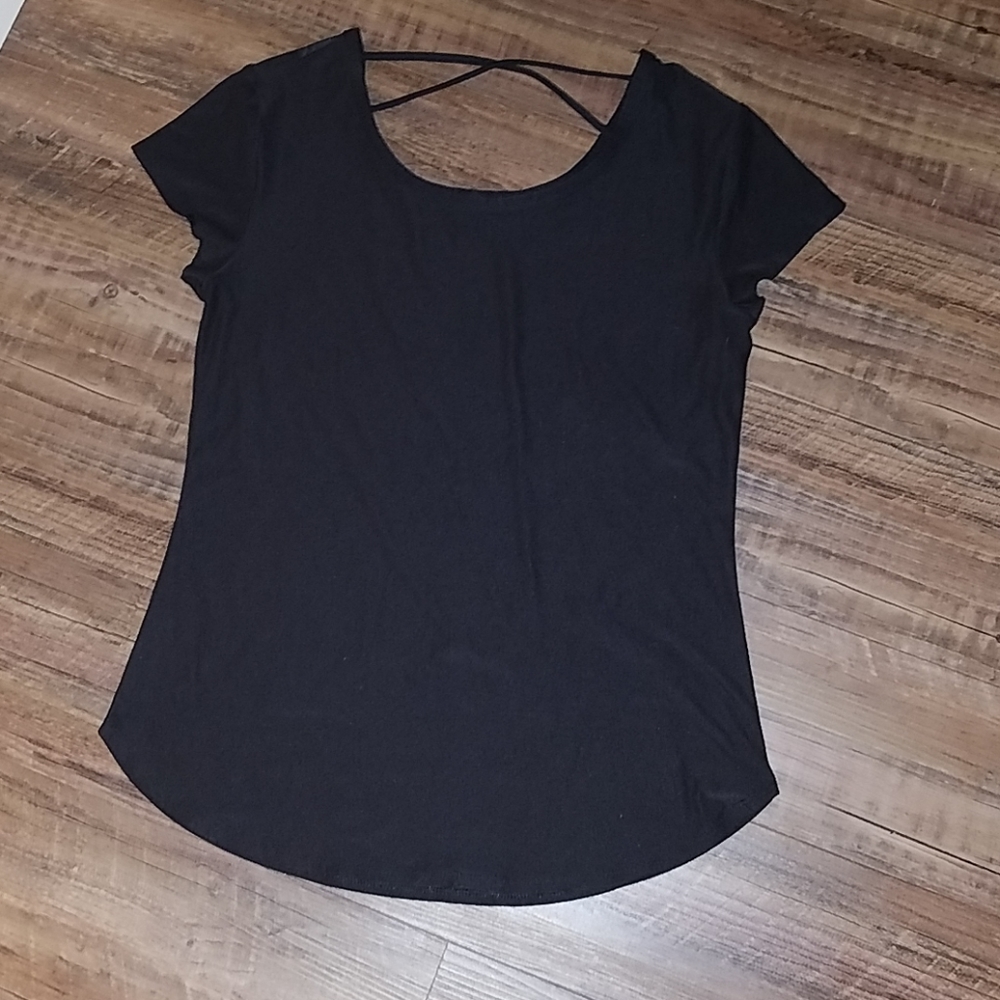 NWOT no boundaries tee. Very soft material.